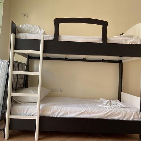 Ari Apartaments Vlore Bagian luar foto