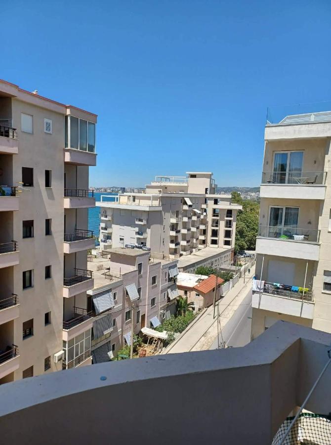 Ari Apartaments Vlore Bagian luar foto
